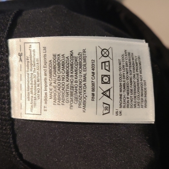 [Adidas] Black Capri Tights - Size XL - Picture 5 of 6